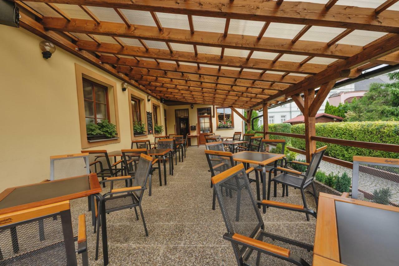 Hotel Taverna Javornik  Luaran gambar