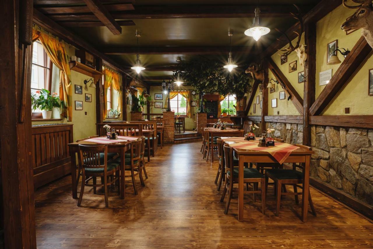 Hotel Taverna Javornik  Luaran gambar
