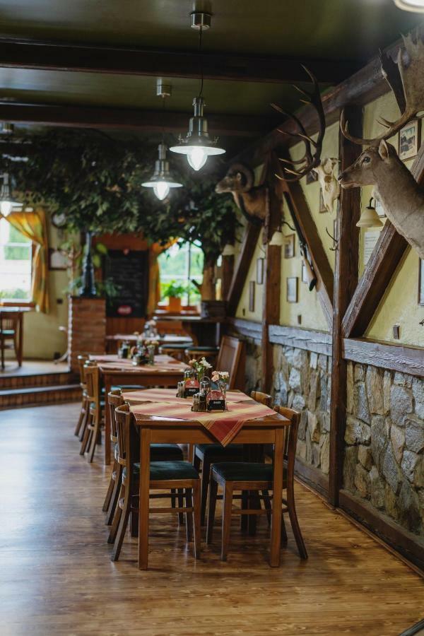 Hotel Taverna Javornik  Luaran gambar