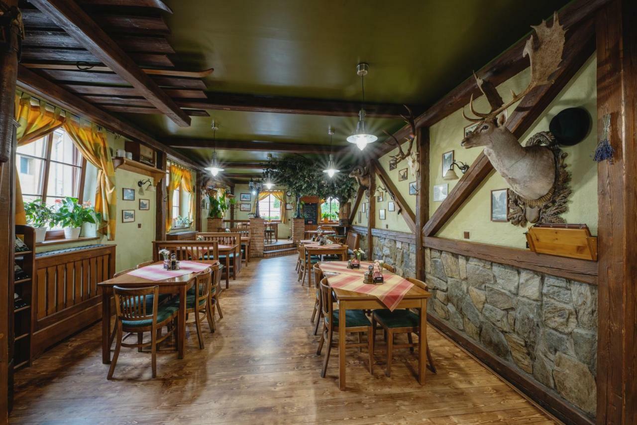 Hotel Taverna Javornik  Luaran gambar