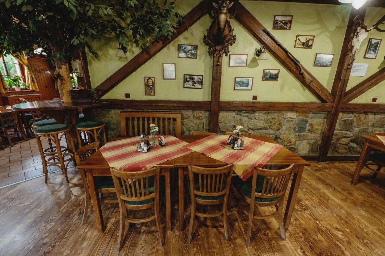 Hotel Taverna Javornik  Luaran gambar