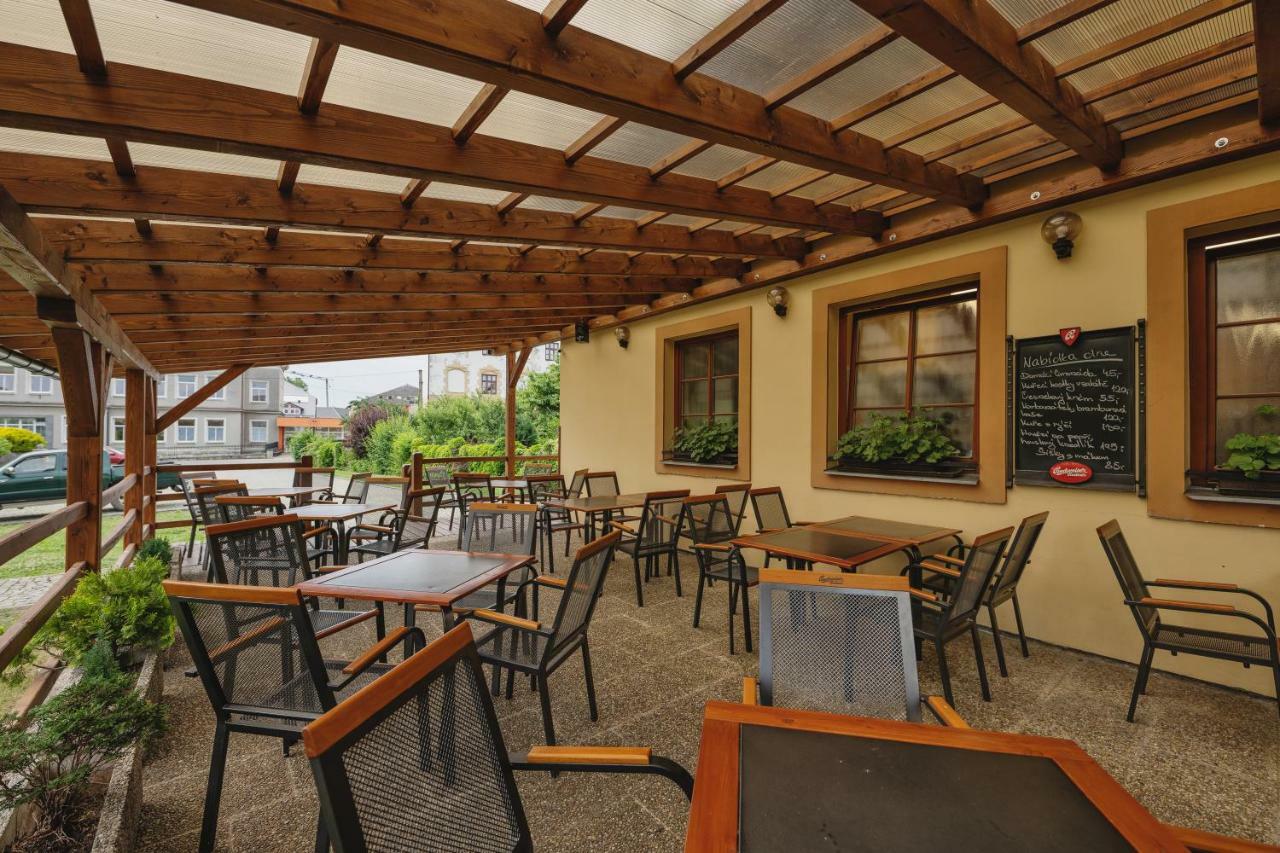 Hotel Taverna Javornik  Luaran gambar